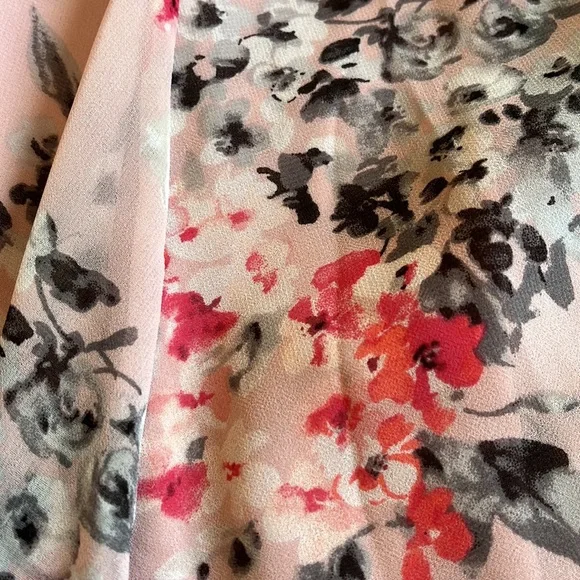 White House Black Market dress. - Picture 10 of 10